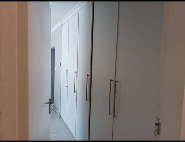 3 BEDROOM PROPERTY TO RENT IN BROMHOF